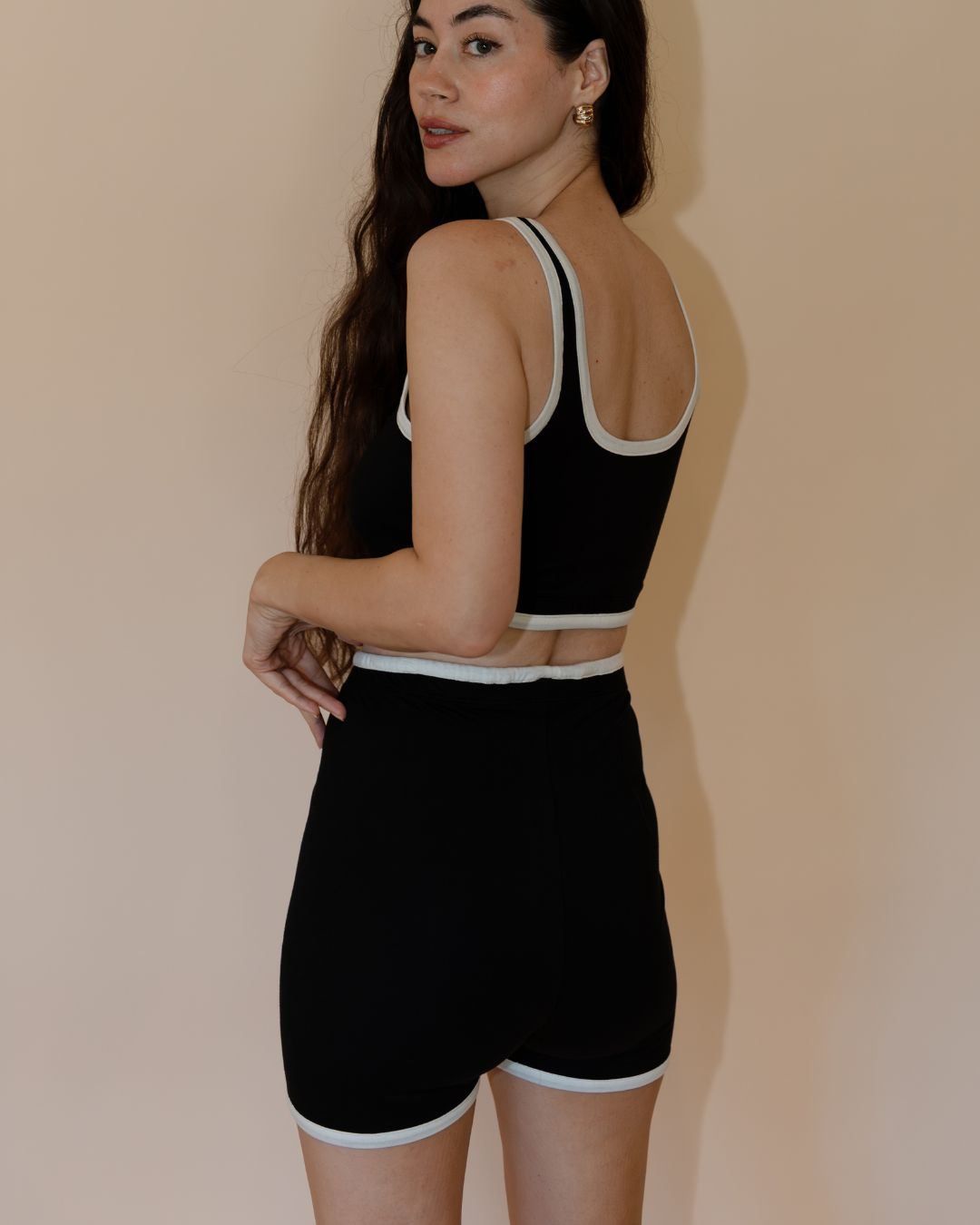 SoftKnit High Waisted Biker Shorts - Jet Contrast