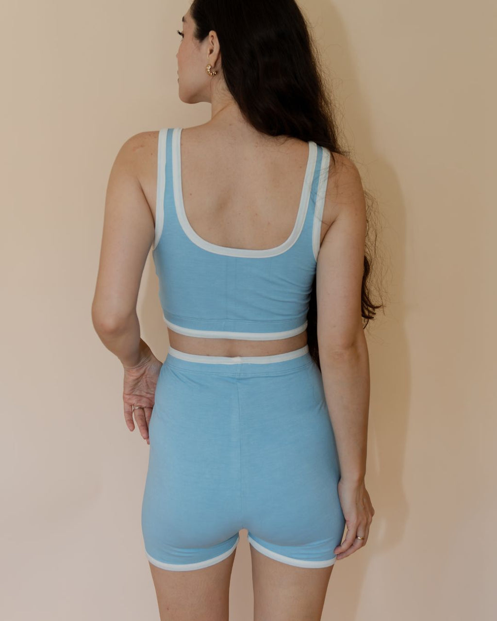 SoftKnit Scoop Neck Crop Top - Cloud Contrast