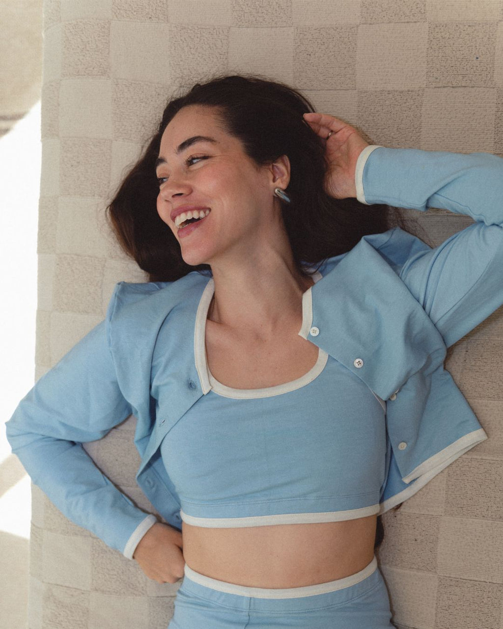 SoftKnit Scoop Neck Crop Top - Cloud Contrast