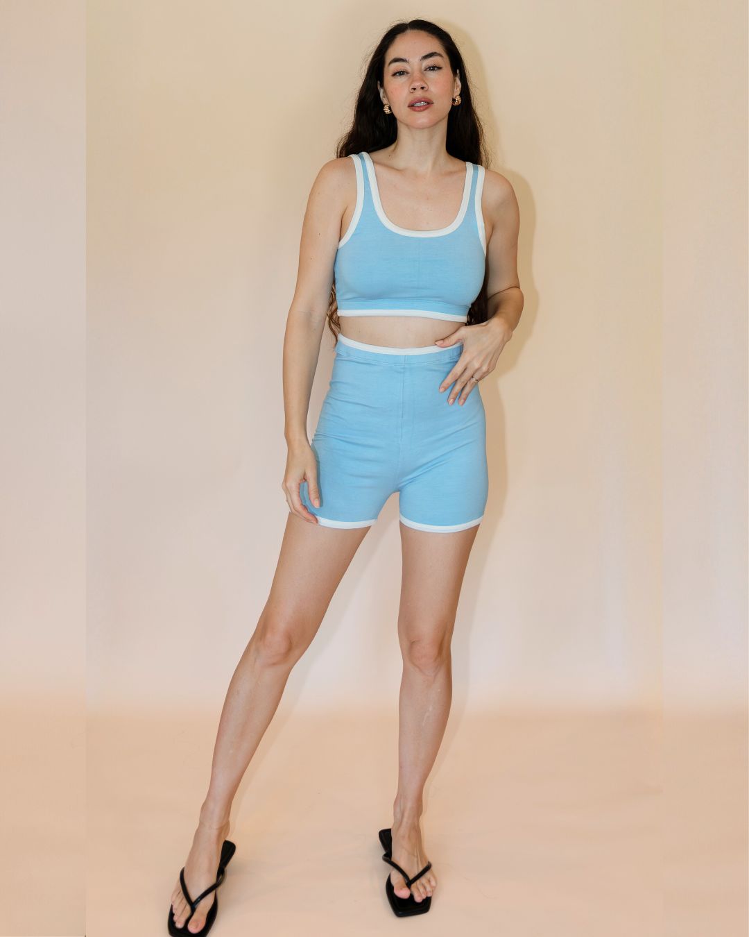 SoftKnit High Waisted Biker Shorts - Cloud Contrast