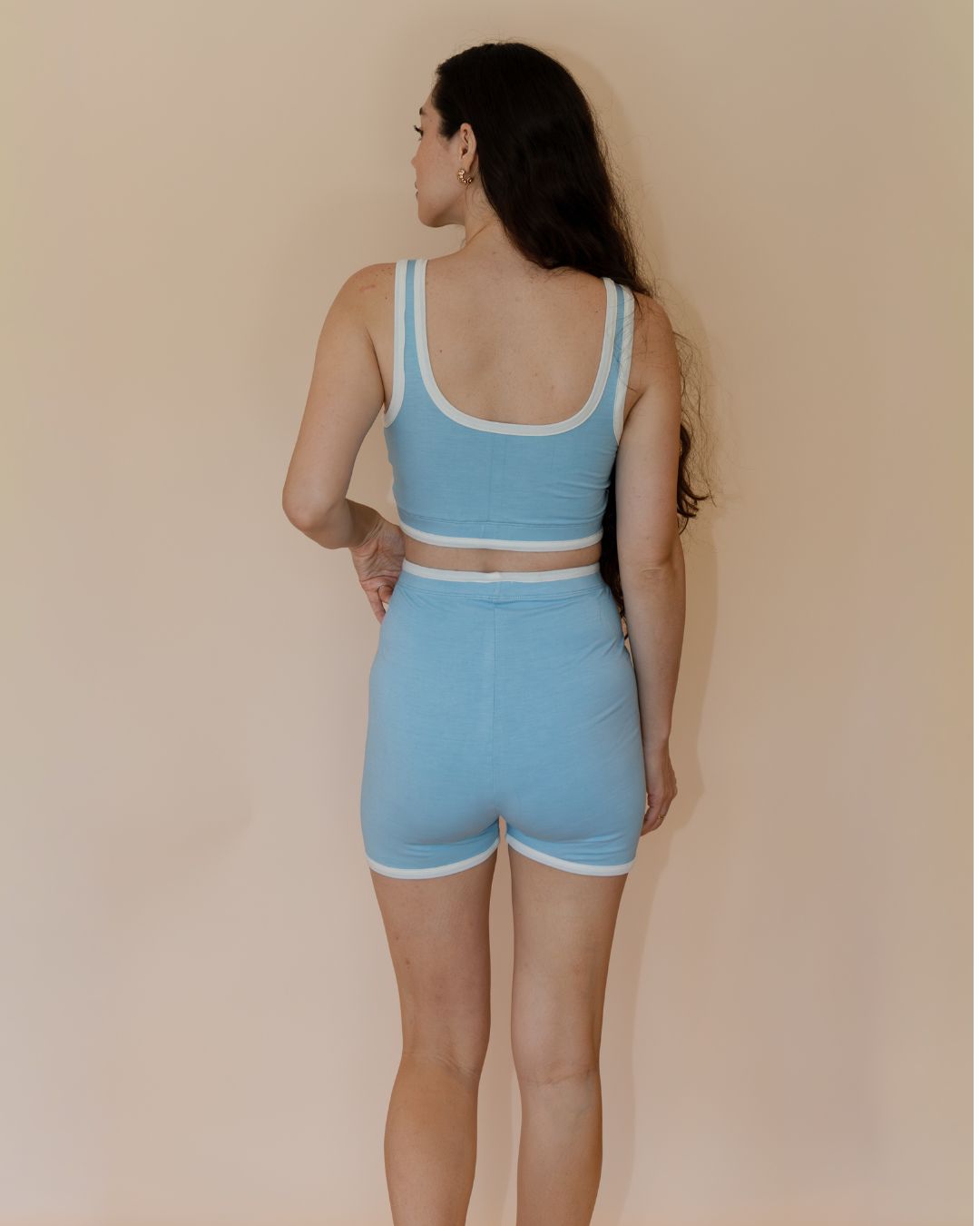 SoftKnit High Waisted Biker Shorts - Cloud Contrast