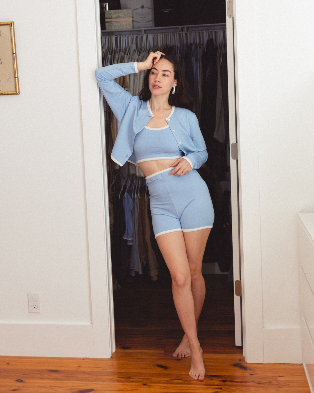 SoftKnit High Waisted Biker Shorts - Cloud Contrast